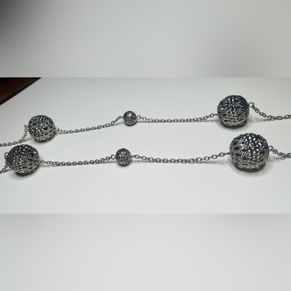 Silvertone Filligree Decorative Beads Long Necklace - Picture 2 of 3